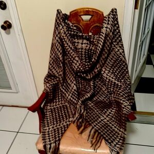 Gorgeous tan n Brown Hood Shaw , really dressy and hand wash . One size adult